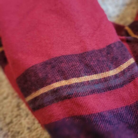 Women's One Size Blanket Scarf - Picture 2 of 3